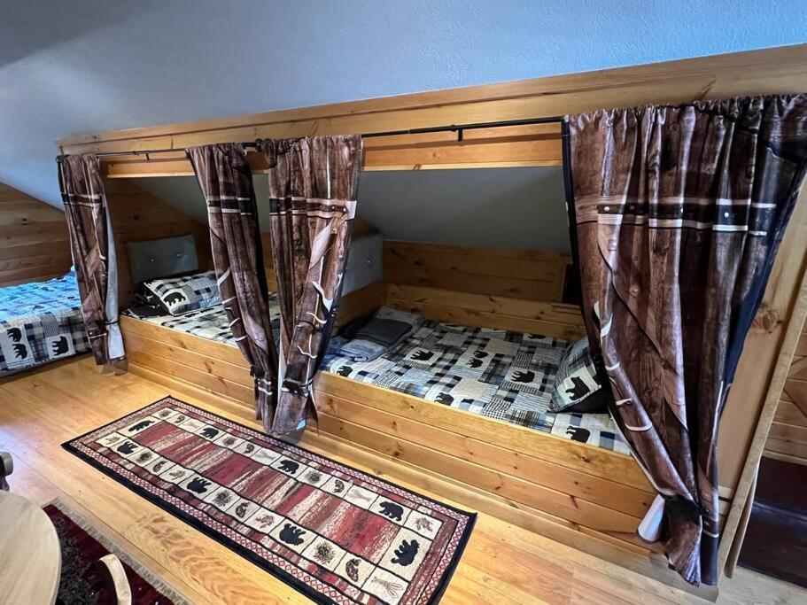 Cubs Den - Hot Tub- Walk To Lake- Fire Pit - Kayaks Oakland Ngoại thất bức ảnh