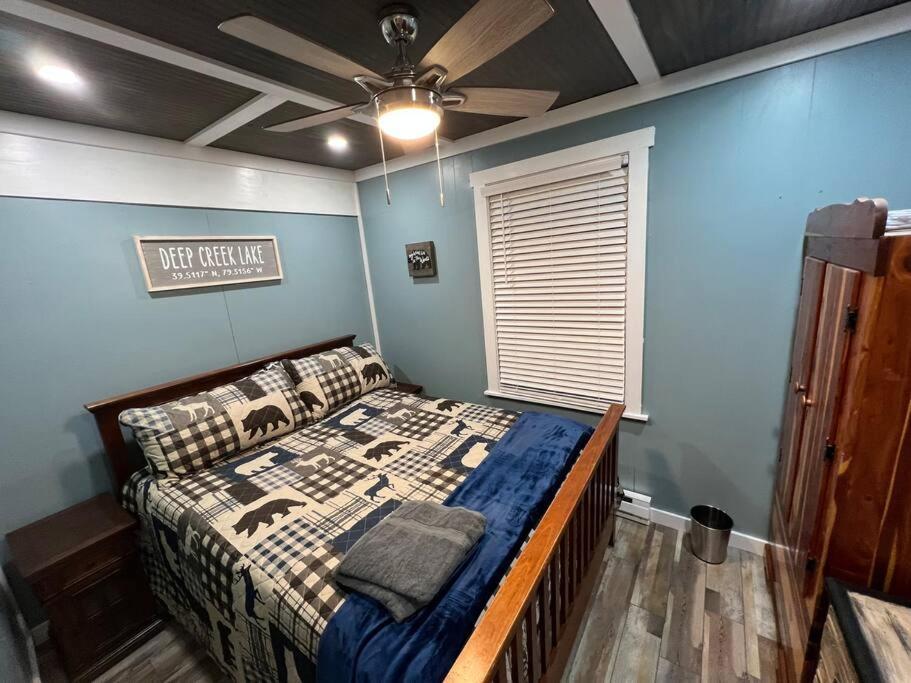 Cubs Den - Hot Tub- Walk To Lake- Fire Pit - Kayaks Oakland Ngoại thất bức ảnh