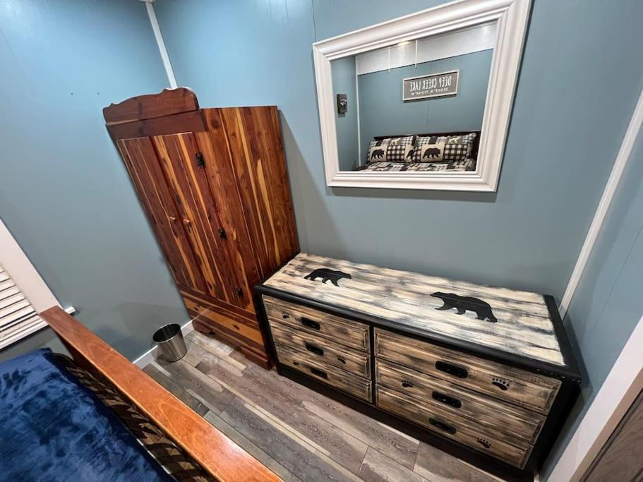Cubs Den - Hot Tub- Walk To Lake- Fire Pit - Kayaks Oakland Ngoại thất bức ảnh