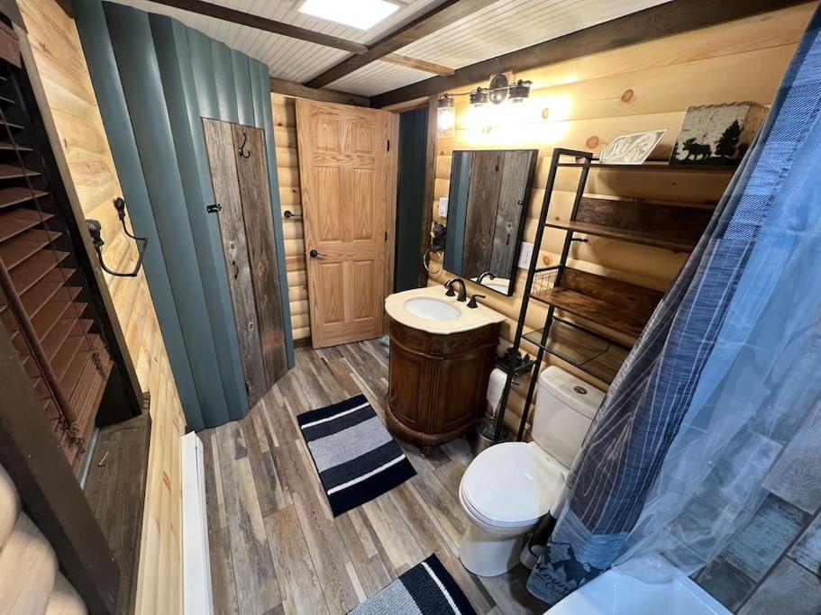 Cubs Den - Hot Tub- Walk To Lake- Fire Pit - Kayaks Oakland Ngoại thất bức ảnh